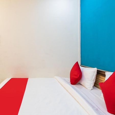 Oyo 24196 Hotel Shreenath Palace Ujjain Luaran gambar