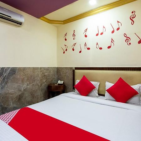 Oyo 24196 Hotel Shreenath Palace Ujjain Luaran gambar