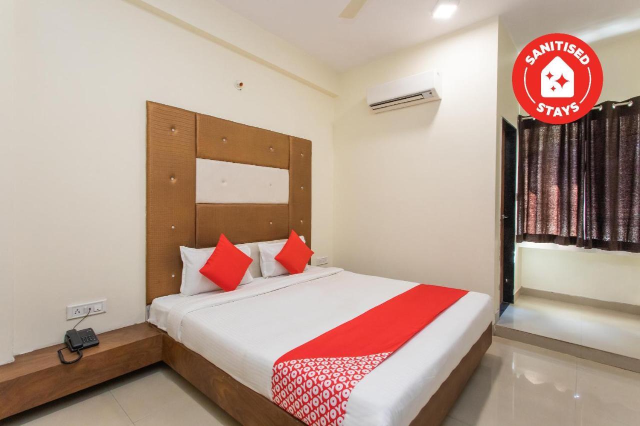 Oyo 24196 Hotel Shreenath Palace Ujjain Luaran gambar