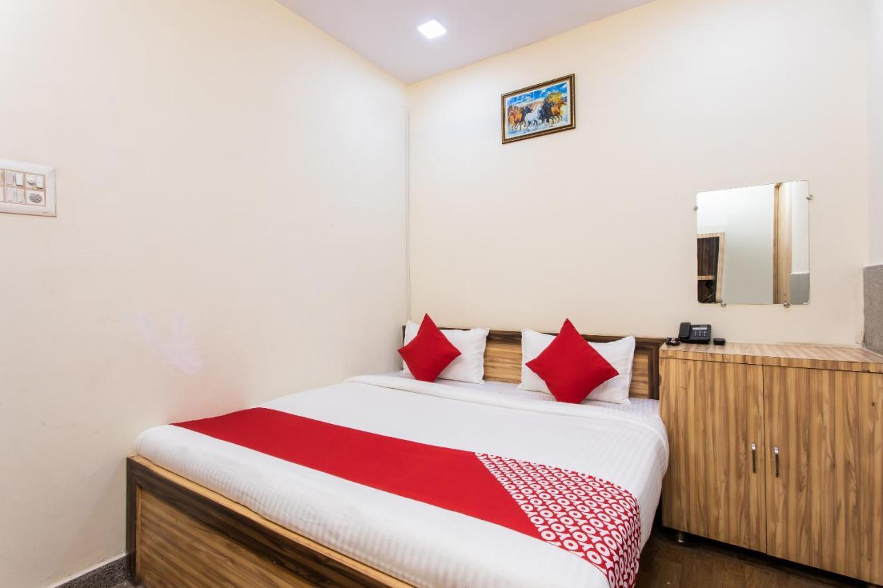 Oyo 24196 Hotel Shreenath Palace Ujjain Luaran gambar
