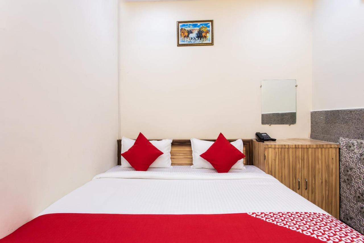 Oyo 24196 Hotel Shreenath Palace Ujjain Luaran gambar